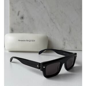 NEW Alexander McQueen AM0427S Black Square Sunglasses